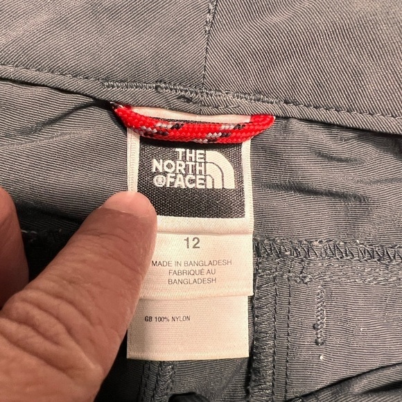 The North Face womens pants/ shorts size 12 - Picture 5 of 9